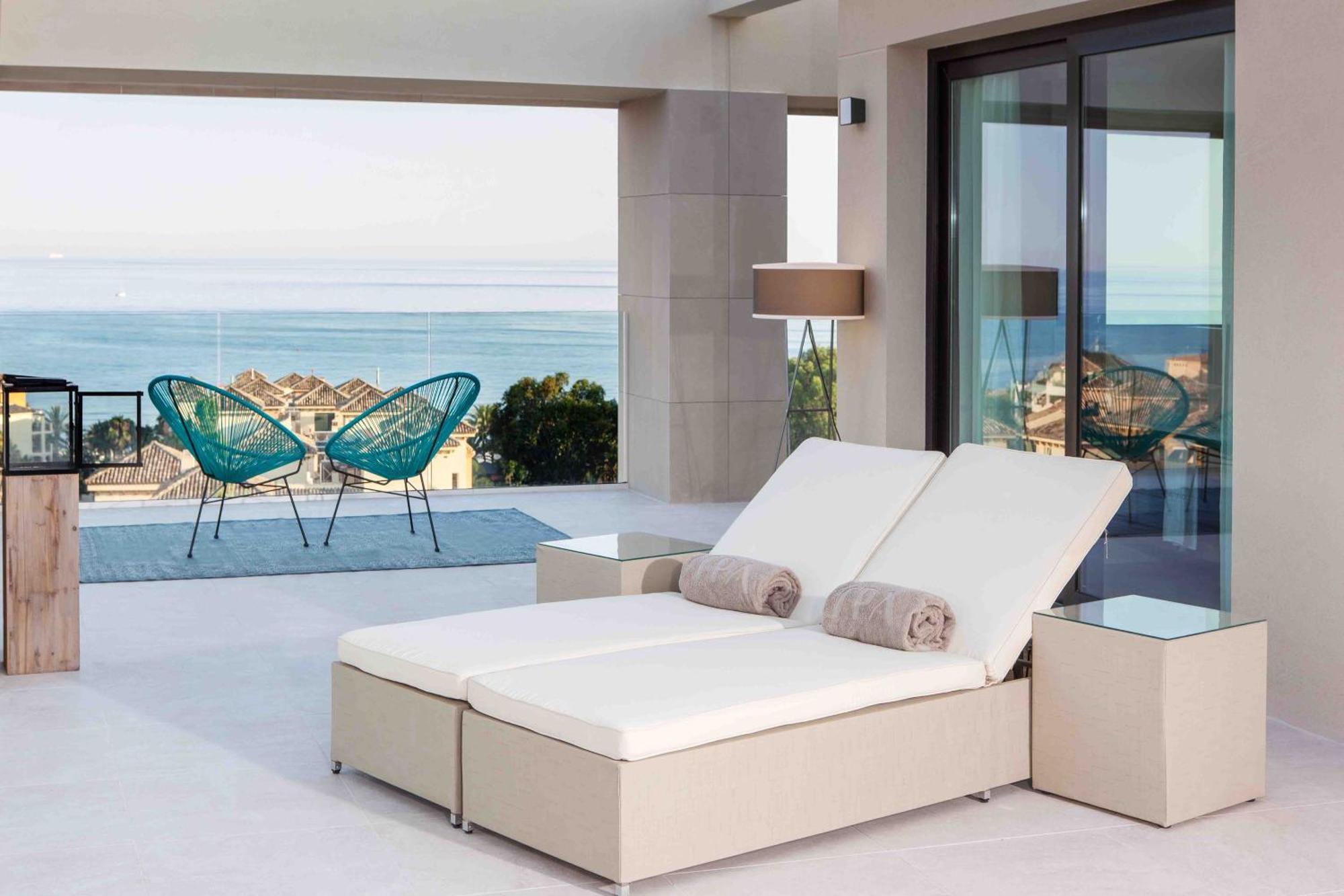 Don Carlos 马尔韦利亚 外观 照片 A modern chaise longue