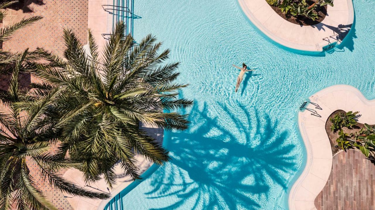 Don Carlos 马尔韦利亚 外观 照片 Aerial view of the pool at the Atlantis Paradise Island